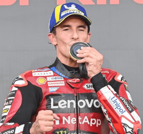 MotoGP Mandalika 2026: Kutukan Akhirnya Patah untuk Marc Marquez, namun Aprilia yang Berpesta di Hari Minggu (1)