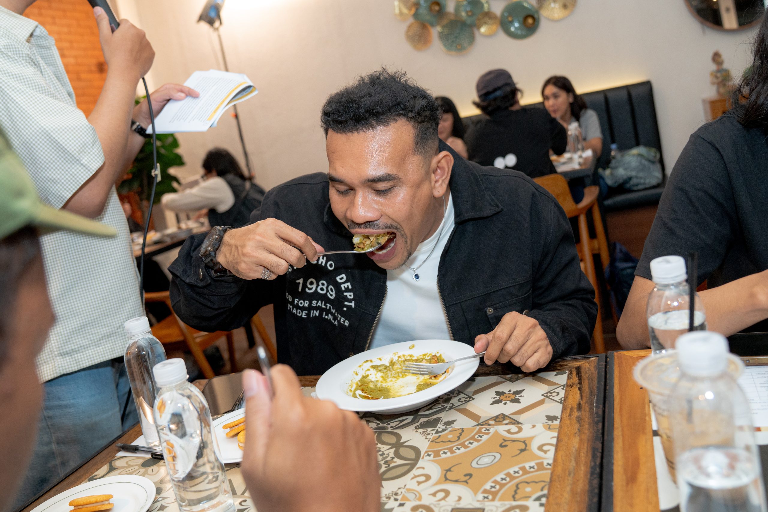 Ramadan Bareng Vindes 2026 Hadirkan Menu Kolaborasi Sedjuk Bakmi dan Kopi